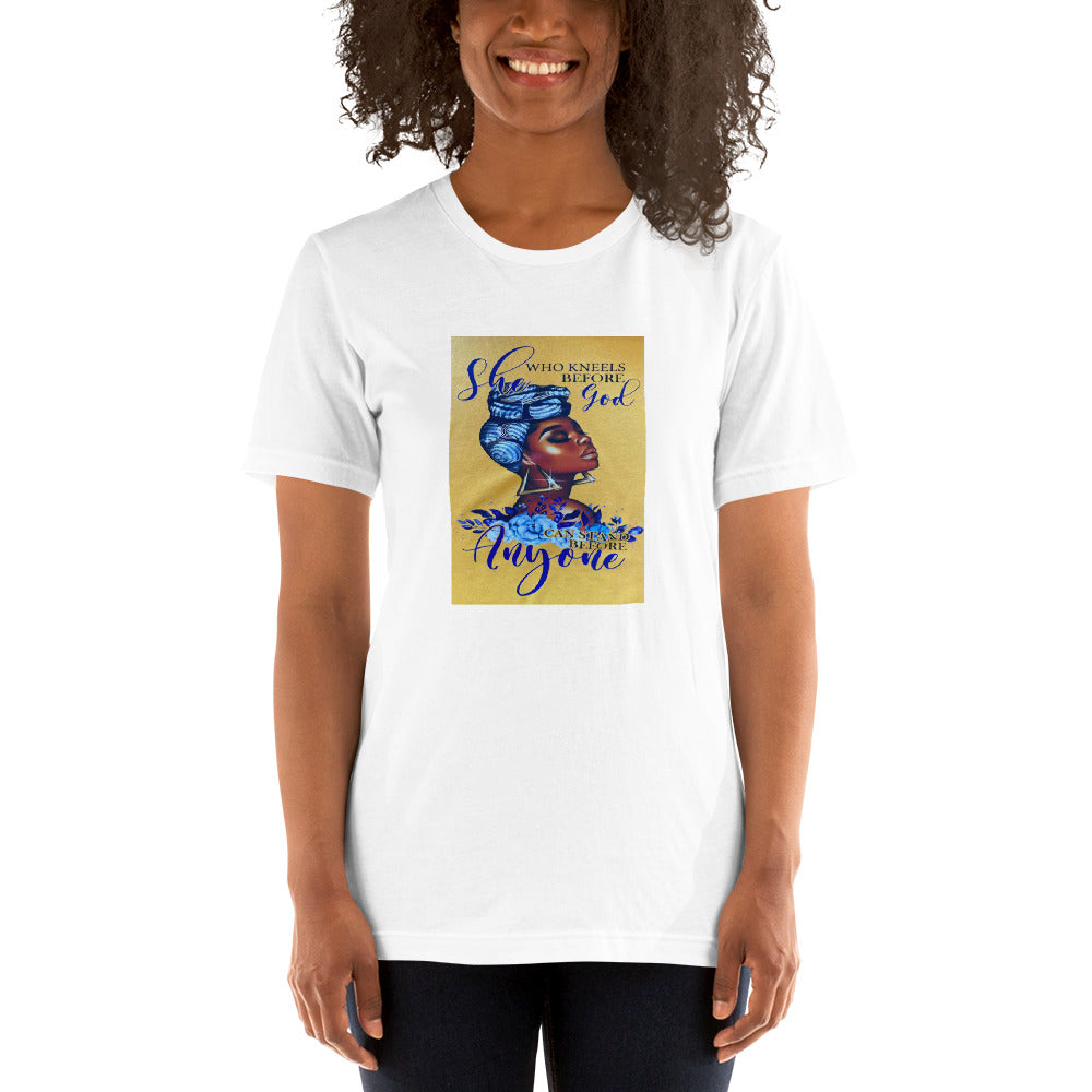 SHE WHO KNOWS KNEELS... T SHIRT